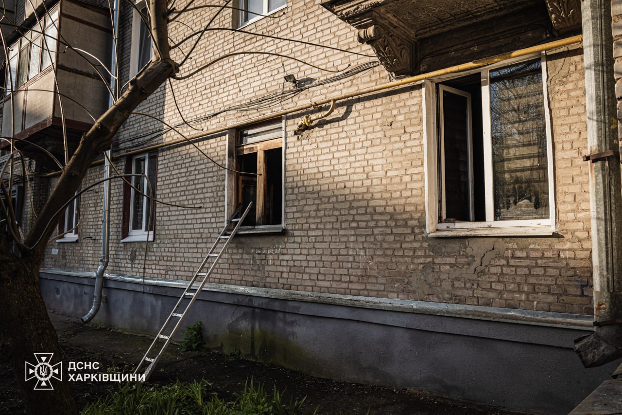 У Харкові пожежа забрала життя двох жінок: рятувальники назвали ймовірну причину займання